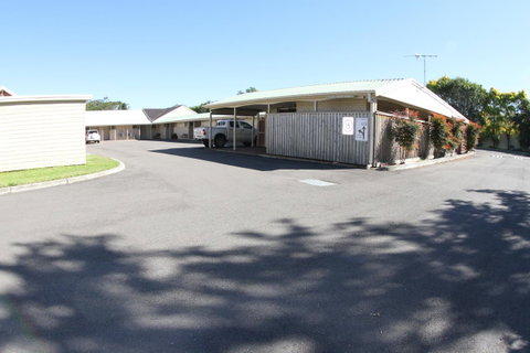 Sleepy Hill Motor Inn - E Caravan Parks 34