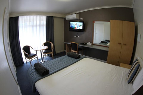 Sleepy Hill Motor Inn - E Caravan Parks 27