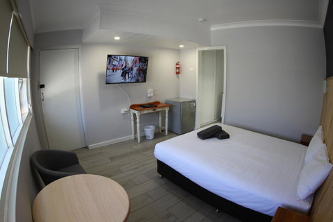 Sleepy Hill Motor Inn - E Caravan Parks 21
