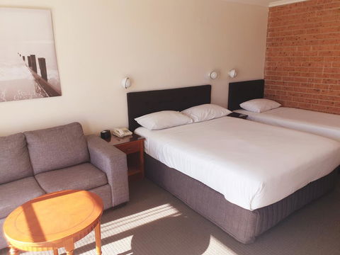 Marina Resort - E Caravan Parks 39