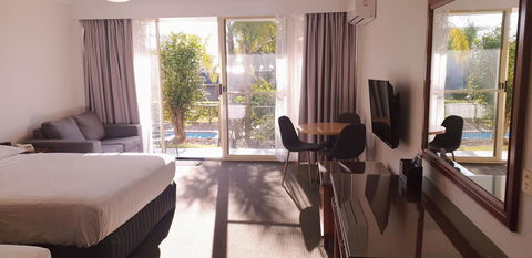 Marina Resort - E Caravan Parks 43