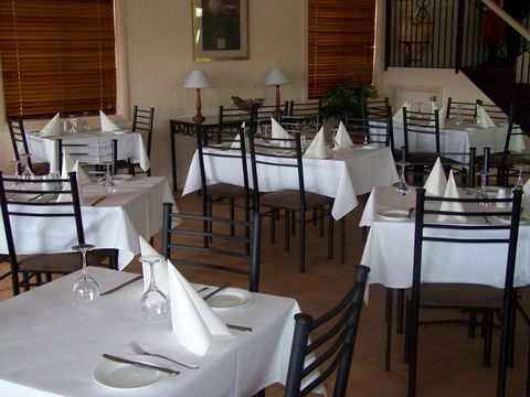 Nightingale Villas - E Caravan Parks 17