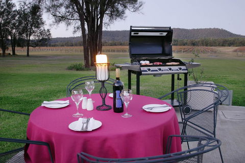 Nightingale Villas - E Caravan Parks 15