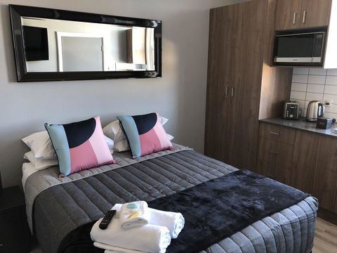 The Mark Studios - E Caravan Parks 18