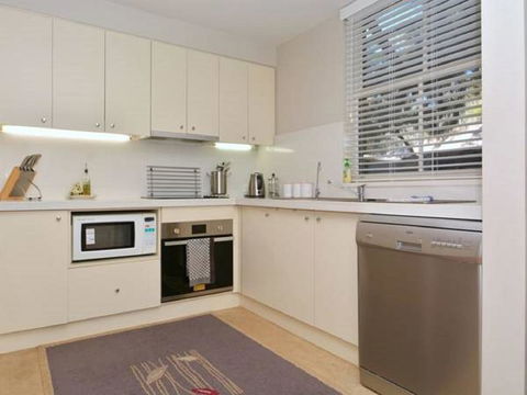 Villa 3br Chianti Villa Located Within Cypress Lakes Resort - E Caravan Parks 5