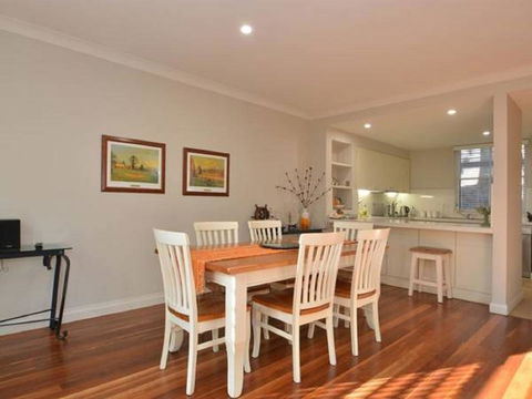 Villa 3br Chianti Villa Located Within Cypress Lakes Resort - E Caravan Parks 4