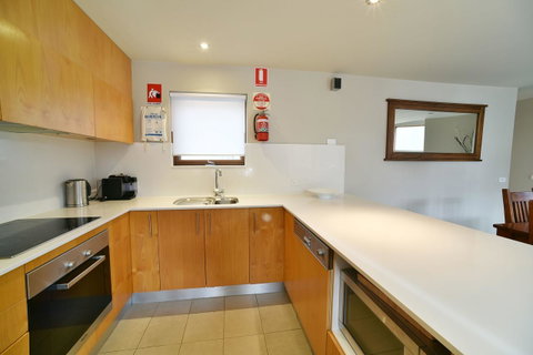 Snowstream 4 - E Caravan Parks 5