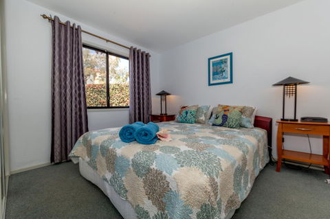 Condo 105 @ Horizons Golf Resort - Salamander Bay NSW - E Caravan Parks 9