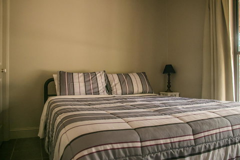 Ironstone Estate Lovedale - E Caravan Parks 13