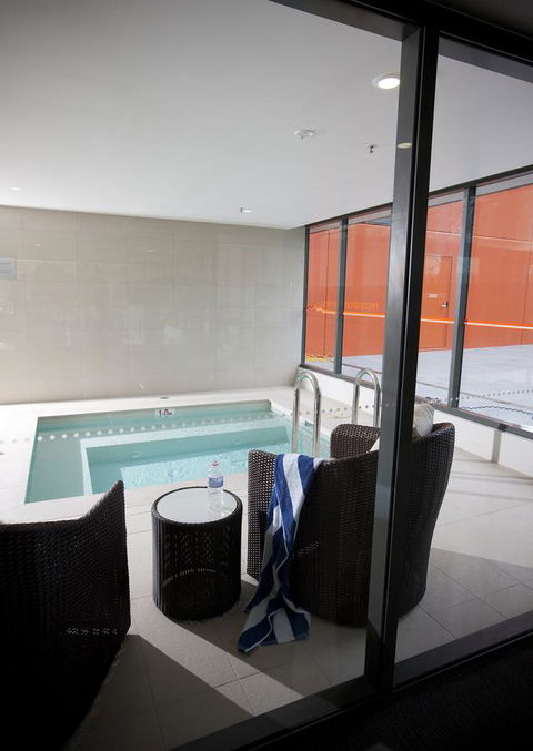 Novotel Newcastle Beach - E Caravan Parks 29