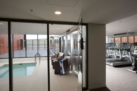 Novotel Newcastle Beach - E Caravan Parks 30