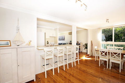 Hayes Beach House I Award Winner I 4 Mins To Beach - E Caravan Parks 11