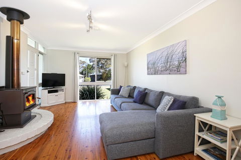 Hayes Beach House I Award Winner I 4 Mins To Beach - E Caravan Parks 2