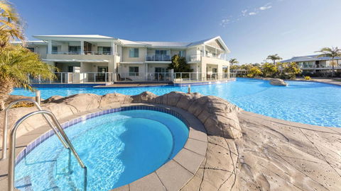 Oaks Port Stephens Pacific Blue Resort - E Caravan Parks 1