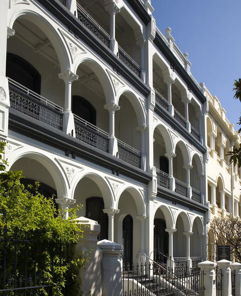 Hotel Challis Potts Point - E Caravan Parks 10