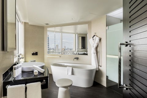 Swissotel Sydney - E Caravan Parks 4