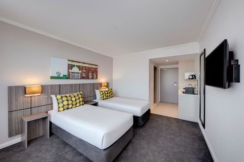 Mercure Sydney Bankstown - E Caravan Parks 6