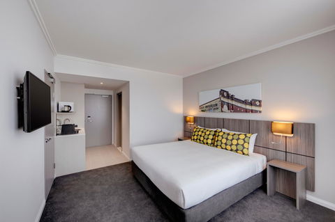 Mercure Sydney Bankstown - E Caravan Parks 18