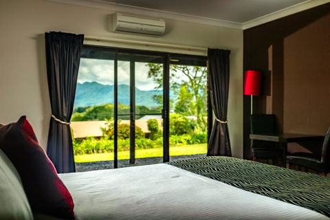 The Lodge Bellingen - E Caravan Parks 14