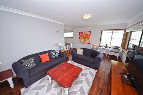 Breakaway, 11 Scott Street - E Caravan Parks 5