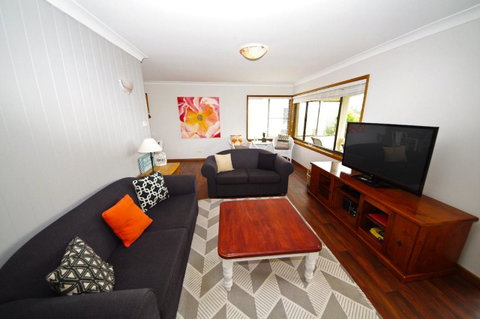 Breakaway, 11 Scott Street - E Caravan Parks 8
