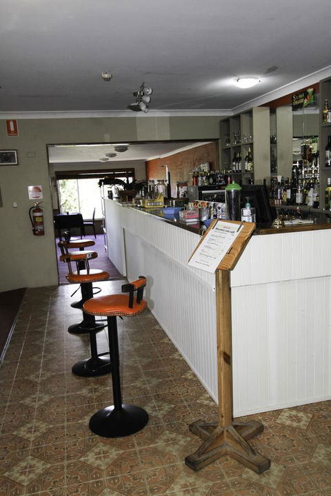 Rest Easy Motel - E Caravan Parks 28