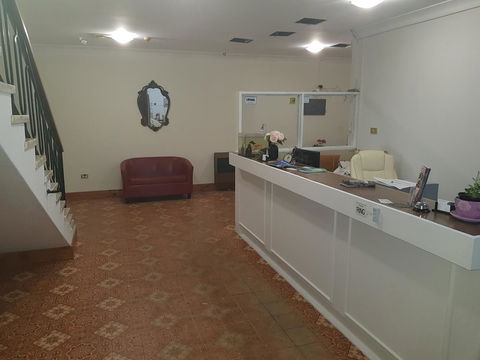 Rest Easy Motel - E Caravan Parks 38