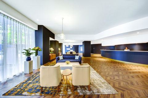 Vibe Hotel Sydney - E Caravan Parks 11