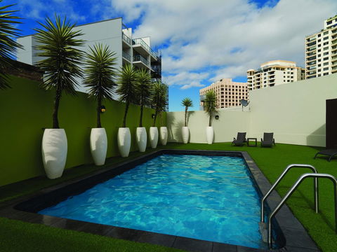 Vibe Hotel Sydney - E Caravan Parks 35
