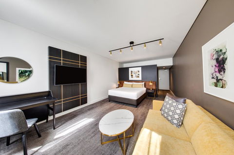 Vibe Hotel Sydney - E Caravan Parks 28