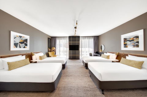 Vibe Hotel Sydney - E Caravan Parks 34