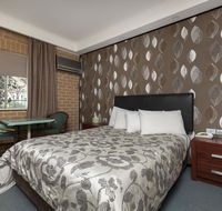 Grand Manor Motor Inn - E Caravan Parks