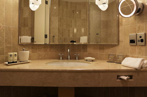 Sofitel Sydney Wentworth - E Caravan Parks 9