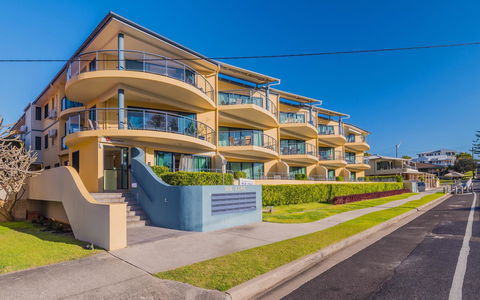 The Cove Yamba - E Caravan Parks 15