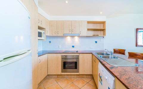 The Cove Yamba - E Caravan Parks 34