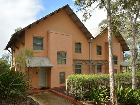 Villa 3br Margarita Villa Located Within Cypress Lakes Resort - E Caravan Parks 5