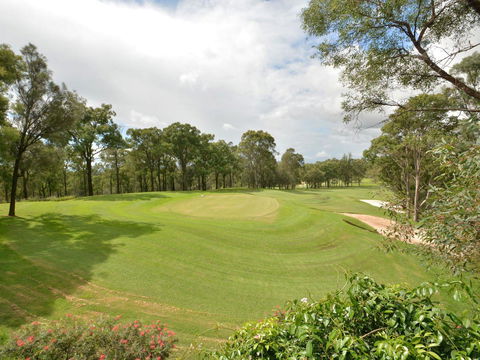 Villa 3br Margarita Villa Located Within Cypress Lakes Resort - E Caravan Parks 2