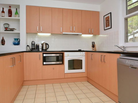 Villa 3br Margarita Villa Located Within Cypress Lakes Resort - E Caravan Parks 8