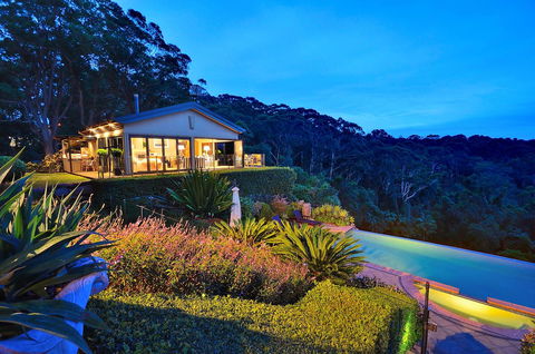 The Outlook Cabana - E Caravan Parks 0