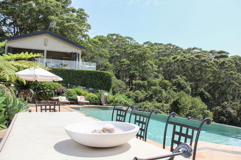 The Outlook Cabana - E Caravan Parks 13