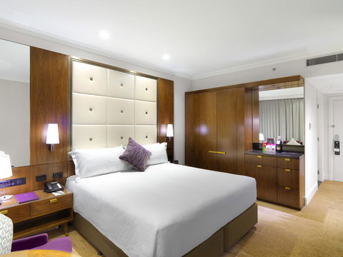 Amora Hotel Jamison Sydney - E Caravan Parks 28