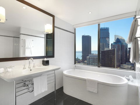 Amora Hotel Jamison Sydney - E Caravan Parks 38