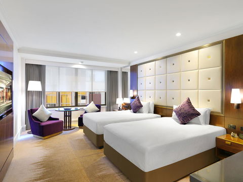 Amora Hotel Jamison Sydney - E Caravan Parks 16