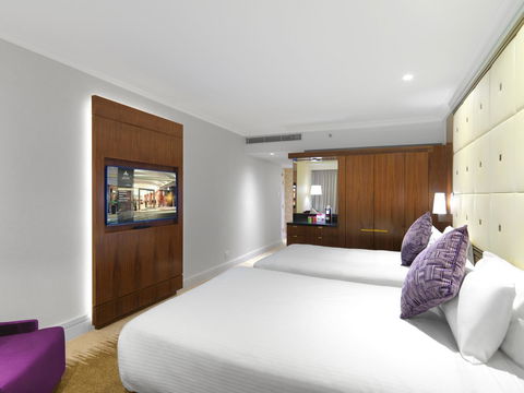 Amora Hotel Jamison Sydney - E Caravan Parks 32