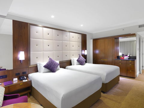 Amora Hotel Jamison Sydney - E Caravan Parks 7