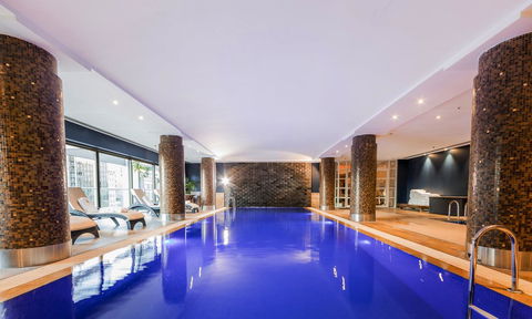 Amora Hotel Jamison Sydney - E Caravan Parks 14