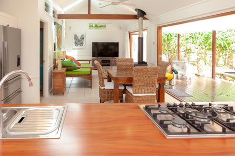 Sanctuary In The Pocket - E Caravan Parks 21