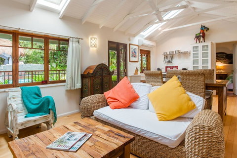 Sanctuary In The Pocket - E Caravan Parks 8