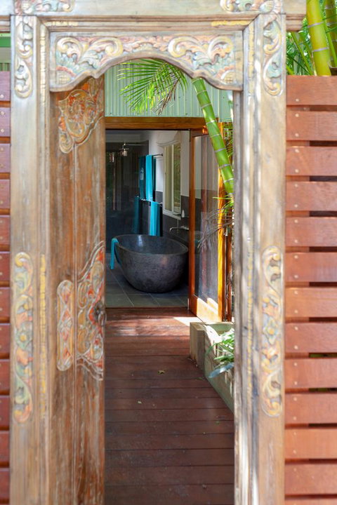 Sanctuary In The Pocket - E Caravan Parks 25