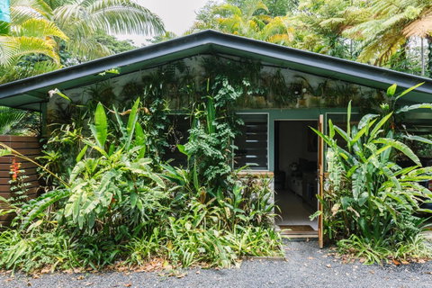Sanctuary In The Pocket - E Caravan Parks 15